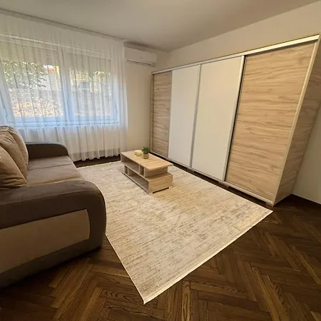 Thaly 5 * Debrecen